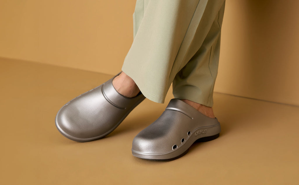 Women's OOcloog Luxe Clog - Basalt