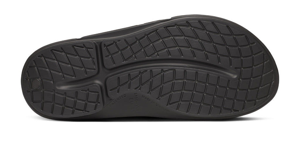BAUER\/OOFOS Women's OOahh Sport Flex Sandal ¨C Black